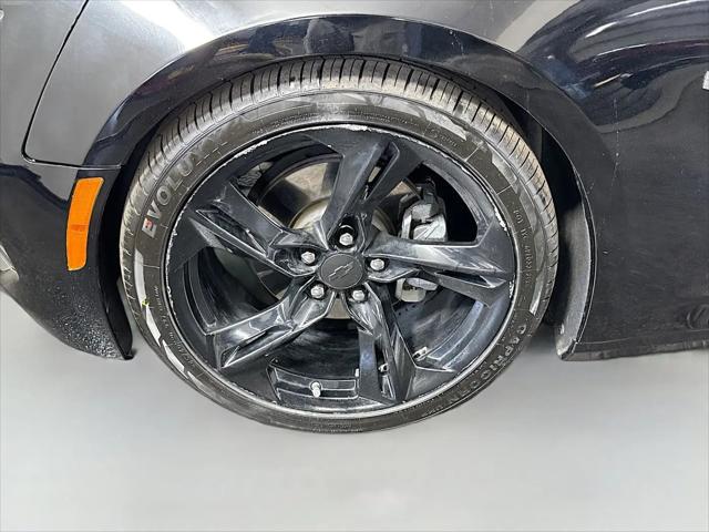 2020 Chevrolet Camaro RWD Convertible 1LT