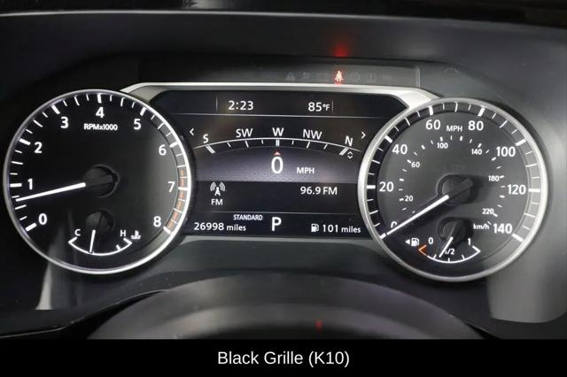 2024 Nissan Pathfinder SL FWD