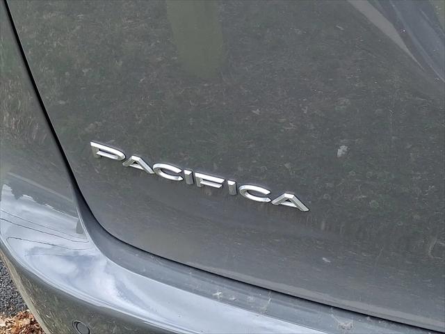 2025 Chrysler Pacifica Pinnacle AWD