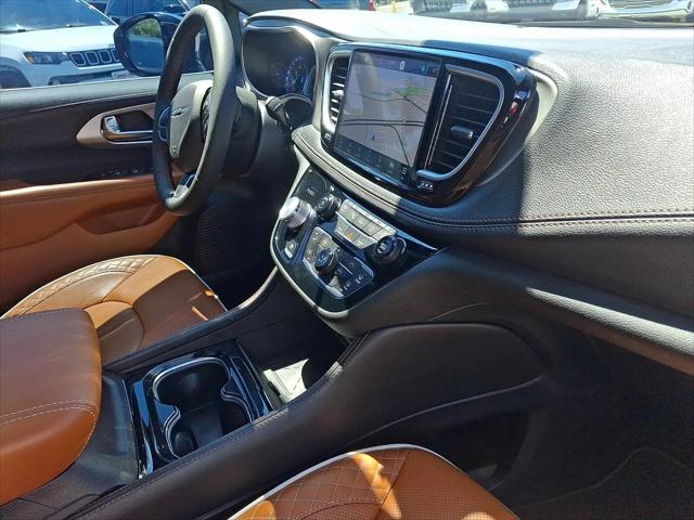 2025 Chrysler Pacifica Pinnacle AWD