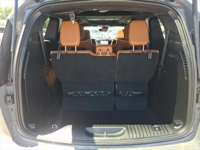 2025 Chrysler Pacifica Pinnacle AWD