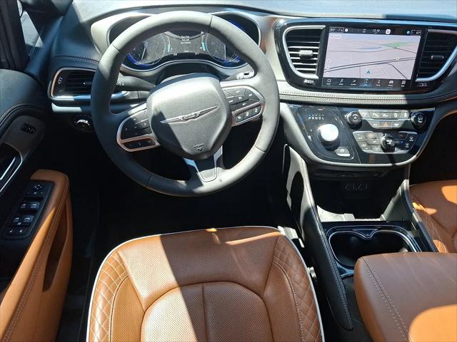 2025 Chrysler Pacifica Pinnacle AWD
