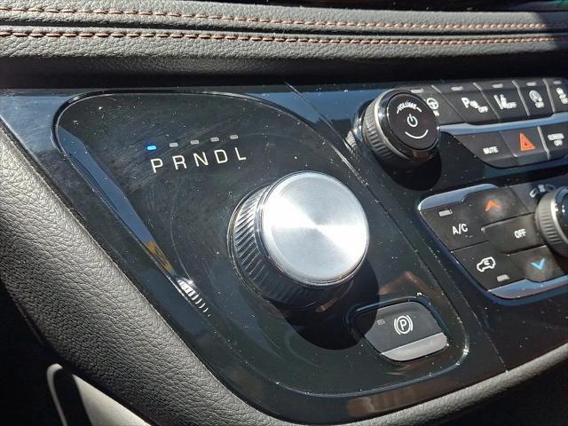 2025 Chrysler Pacifica Pinnacle AWD