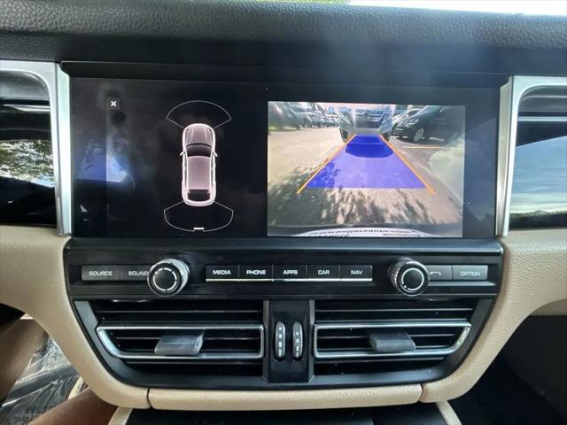 2020 Porsche Macan Macan