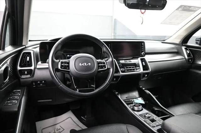 2022 Kia Sorento Hybrid EX
