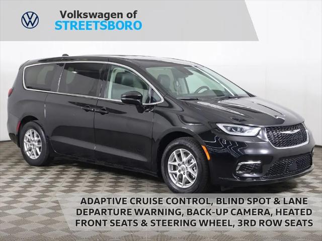 2024 Chrysler Pacifica Touring L for sale in Streetsboro, OH