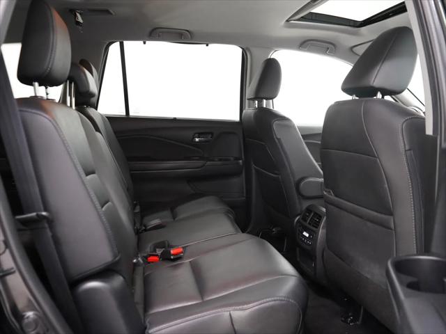 2022 Honda Pilot AWD Black Edition