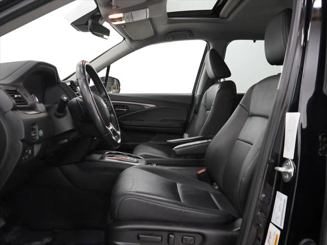 2022 Honda Pilot AWD Black Edition