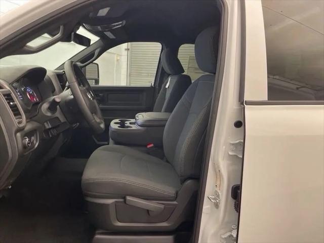 2026 Ram 3500 Tradesman Crew Cab 4x4 8 Box