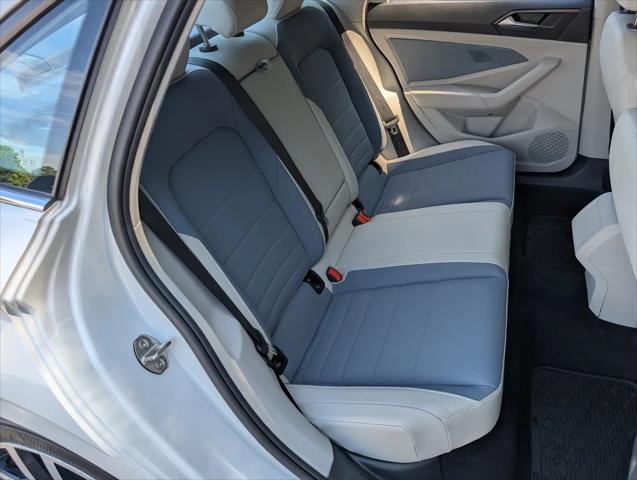 2025 Volkswagen Jetta 1.5T SE