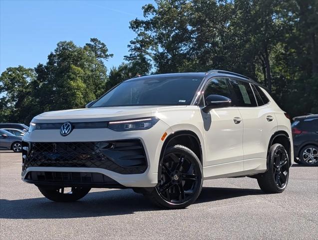 2025 Volkswagen Tiguan 2.0T SE R-Line Black