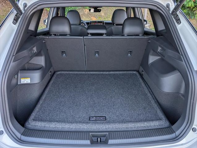 2025 Volkswagen Tiguan 2.0T SE R-Line Black