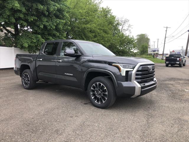 2026 Toyota Tundra Limited CrewMax 5.5' Bed
