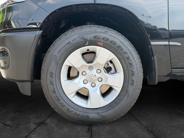 2026 Ram 1500 Tradesman Crew Cab 4x4 5'7" Box