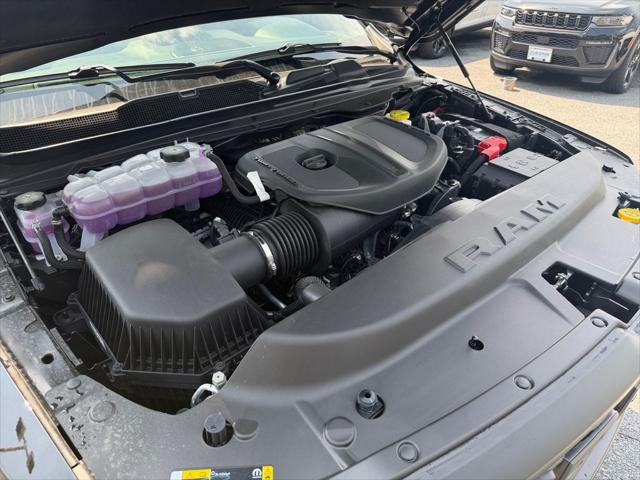 2026 Ram 1500 Tradesman Crew Cab 4x4 5'7" Box