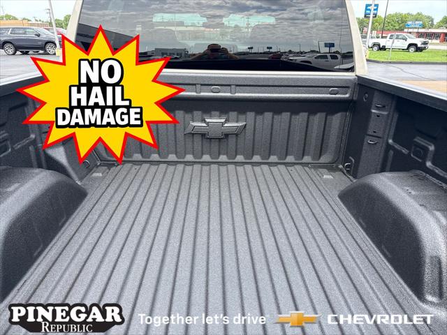 2026 Chevrolet Silverado 1500 4WD Crew Cab Short Bed RST