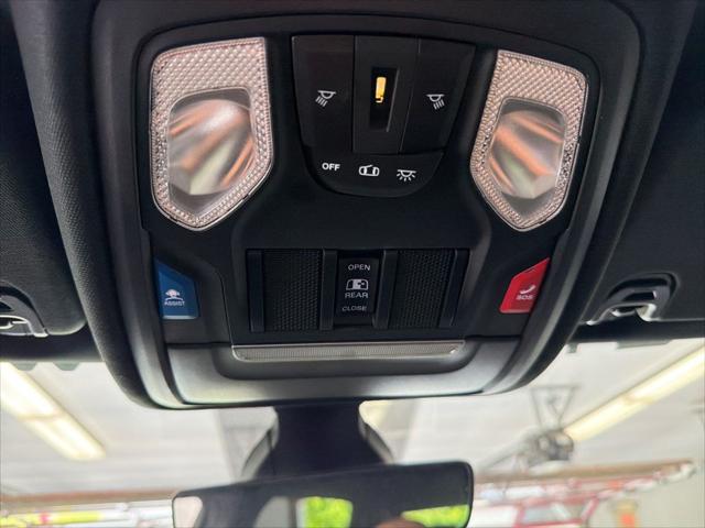 2021 Ram 1500 Big Horn Crew Cab 4x4 5'7" Box