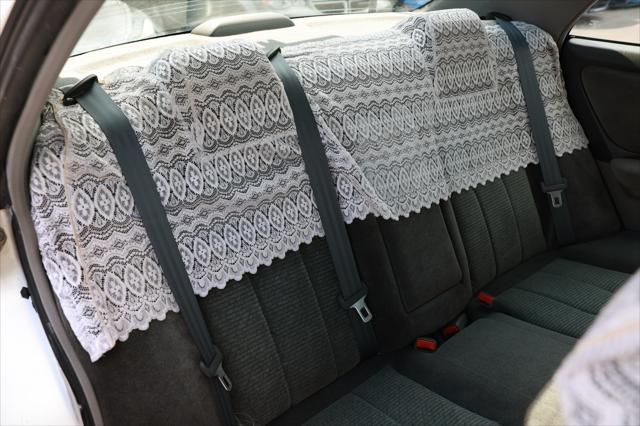 2000 Toyota Van Unknown