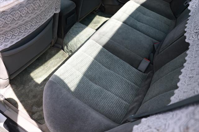2000 Toyota Van Unknown
