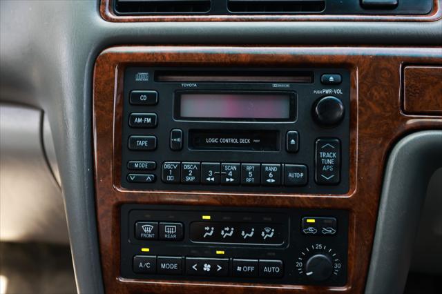 2000 Toyota Van Unknown
