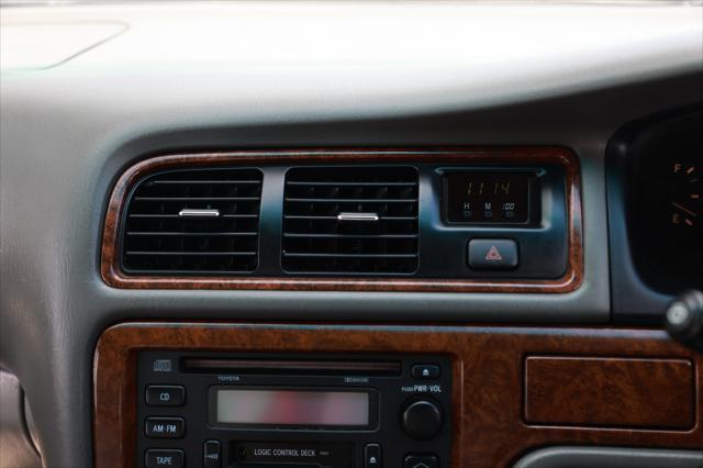 2000 Toyota Van Unknown