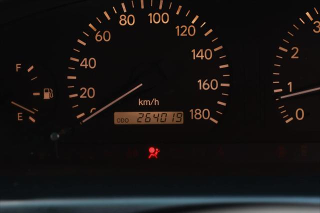 2000 Toyota Van Unknown