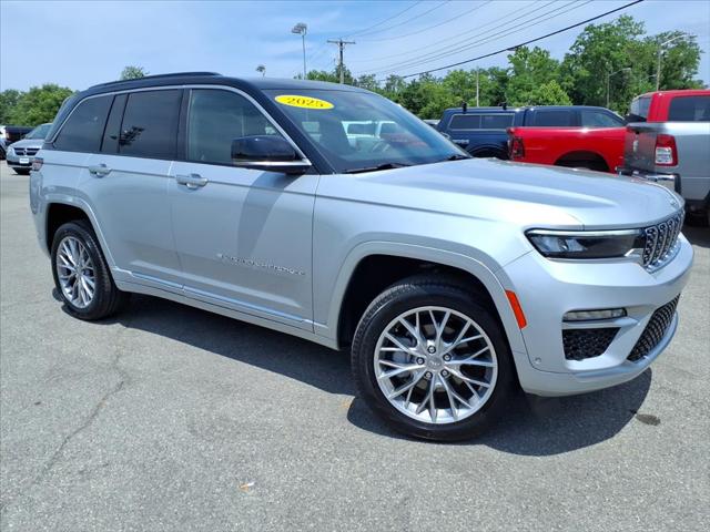 2025 Jeep Grand Cherokee Summit 4x4 2025 Jeep Grand Cherokee Summit 4x4