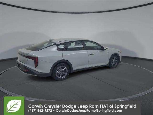 2025 Kia K4 LXS
