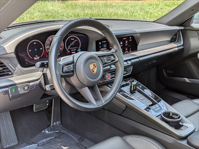 2025 Porsche 911 Carrera