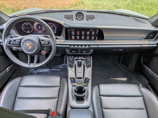 2025 Porsche 911 Carrera
