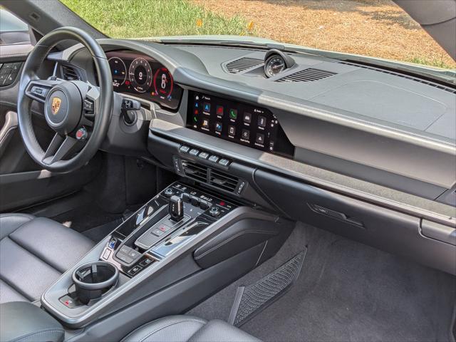 2025 Porsche 911 Carrera