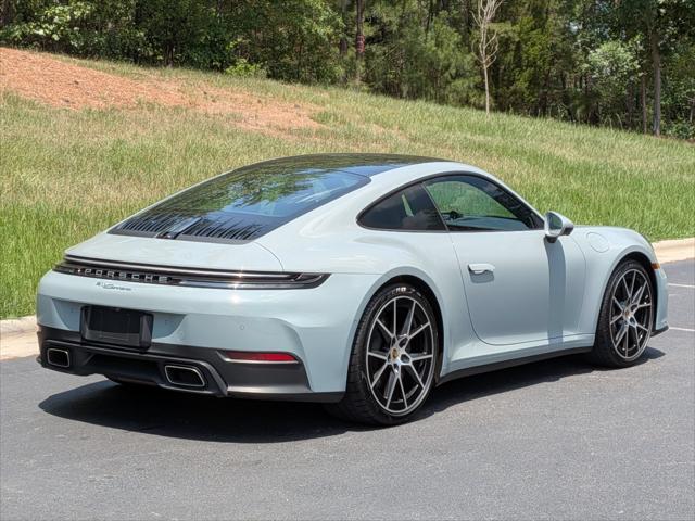 2025 Porsche 911 Carrera