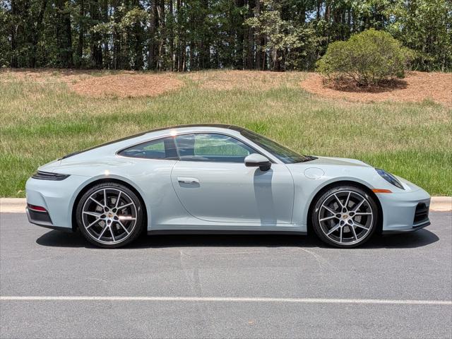 2025 Porsche 911 Carrera