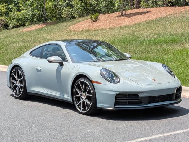 2025 Porsche 911 Carrera