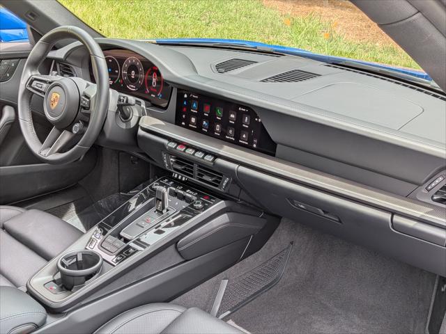 2025 Porsche 911 Carrera