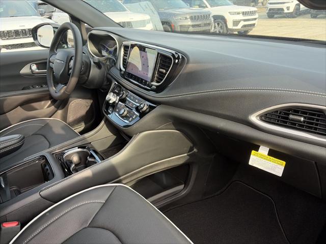2027 Chrysler Pacifica Limited