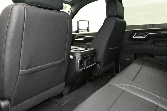 2026 GMC Sierra 2500HD Crew Cab, Standard Bed, SLT, 4WD