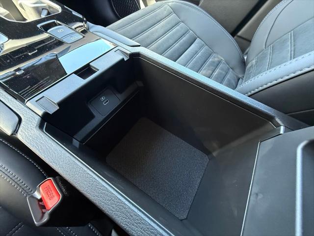 2026 Mitsubishi Outlander PHEV SE S-AWC