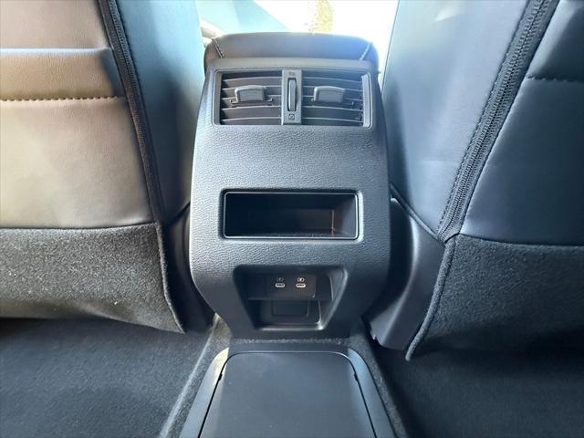 2026 Mitsubishi Outlander PHEV SE S-AWC