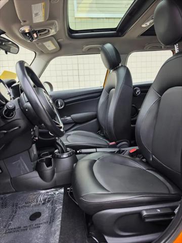 2016 MINI Hardtop Cooper
