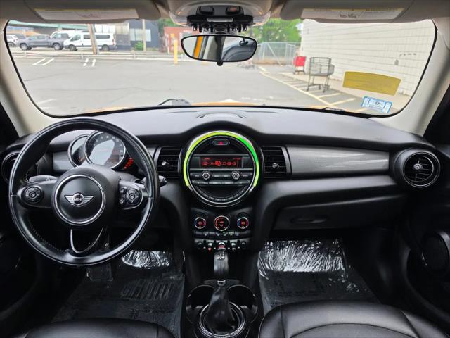 2016 MINI Hardtop Cooper