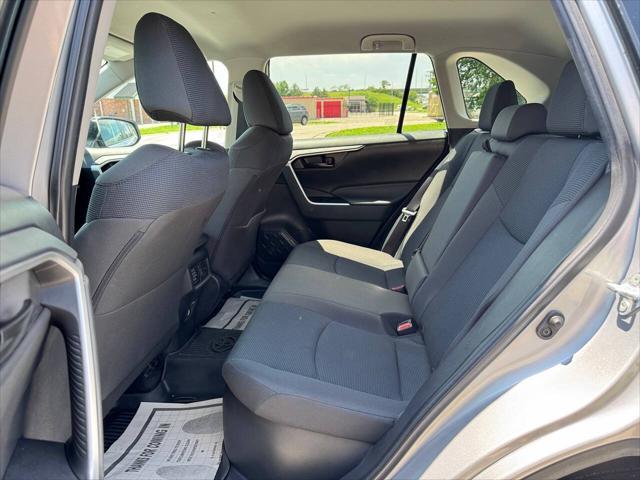 2023 Toyota RAV4 Hybrid LE
