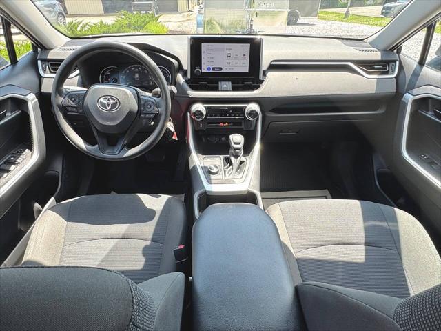 2023 Toyota RAV4 Hybrid LE