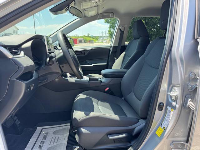 2023 Toyota RAV4 Hybrid LE
