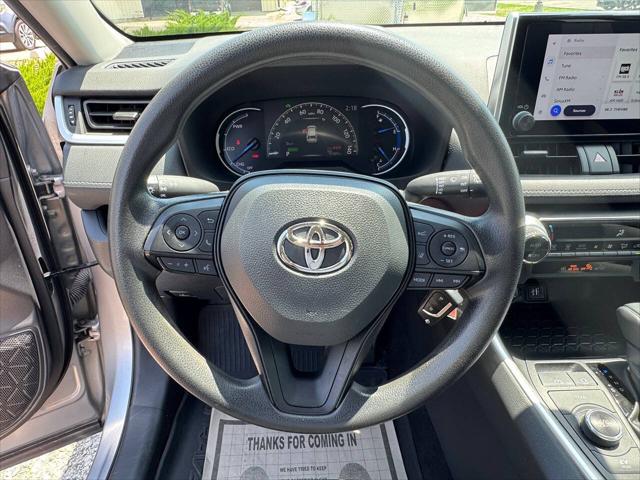 2023 Toyota RAV4 Hybrid LE