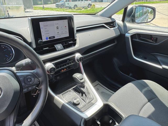 2023 Toyota RAV4 Hybrid LE