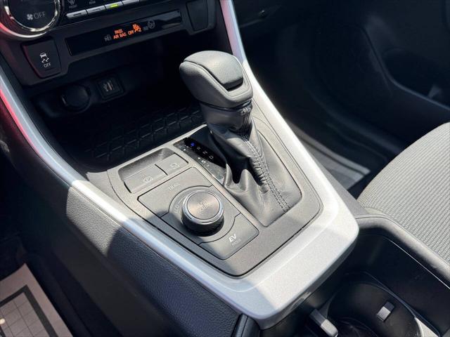 2023 Toyota RAV4 Hybrid LE