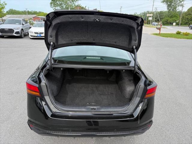 2024 Nissan Altima SV FWD