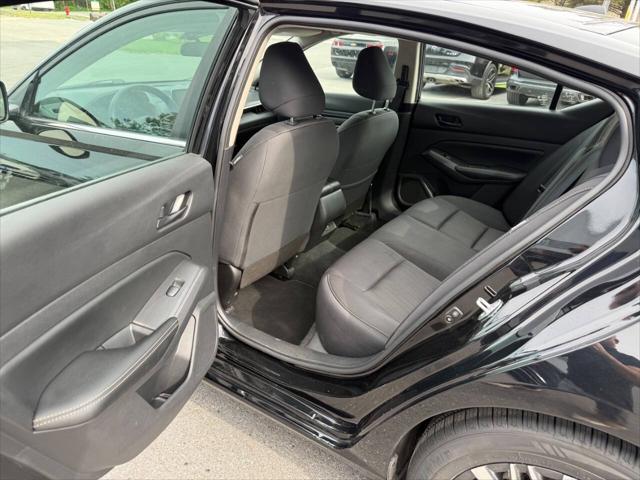 2024 Nissan Altima SV FWD