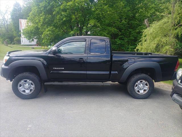 2015 Toyota Tacoma Base 4x4 4dr Access Cab 6.1 ft SB 5M for sale in Farmington, ME